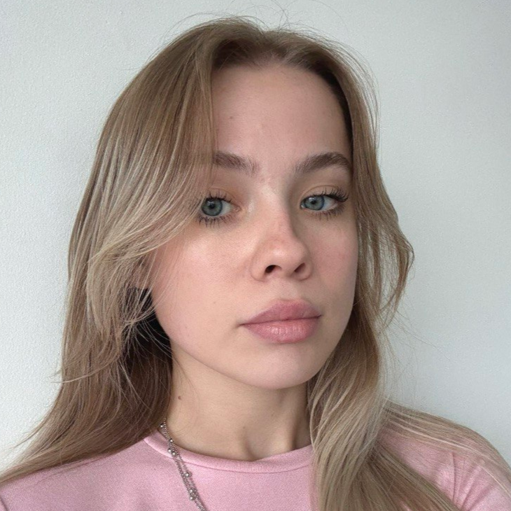 Александра Брызгалова