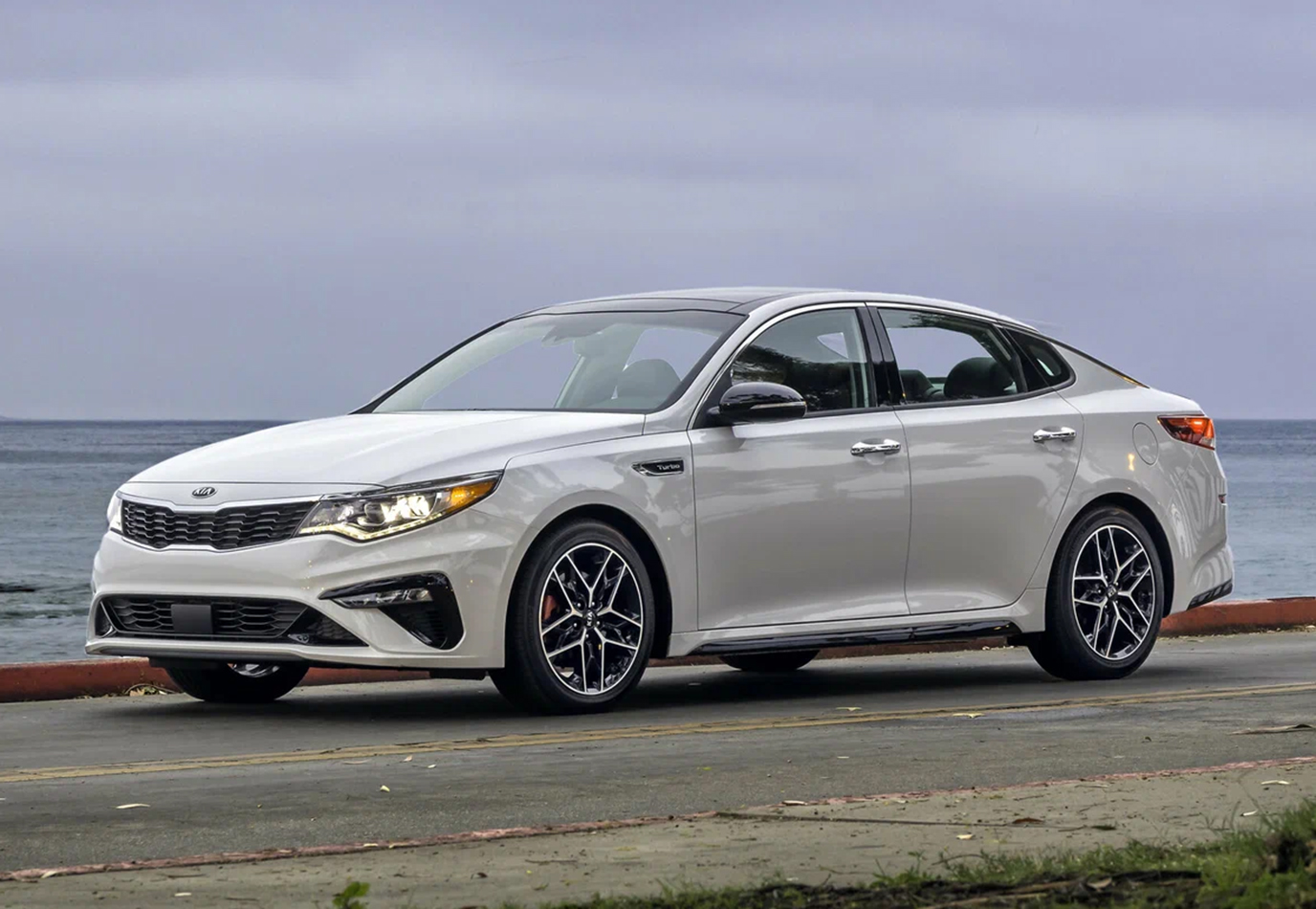 Kia Optima. Фото: Kia