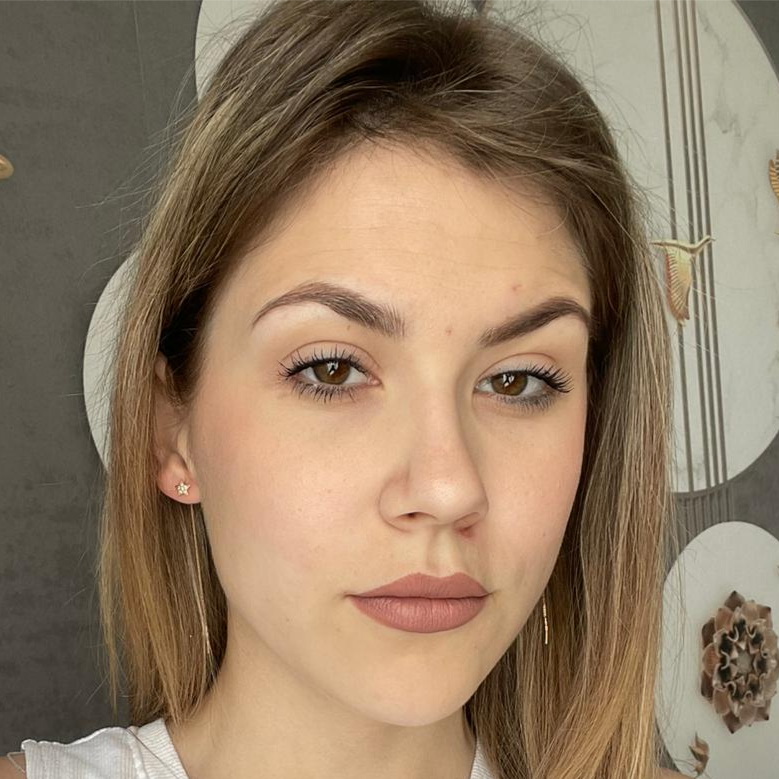 Анжела Новикова