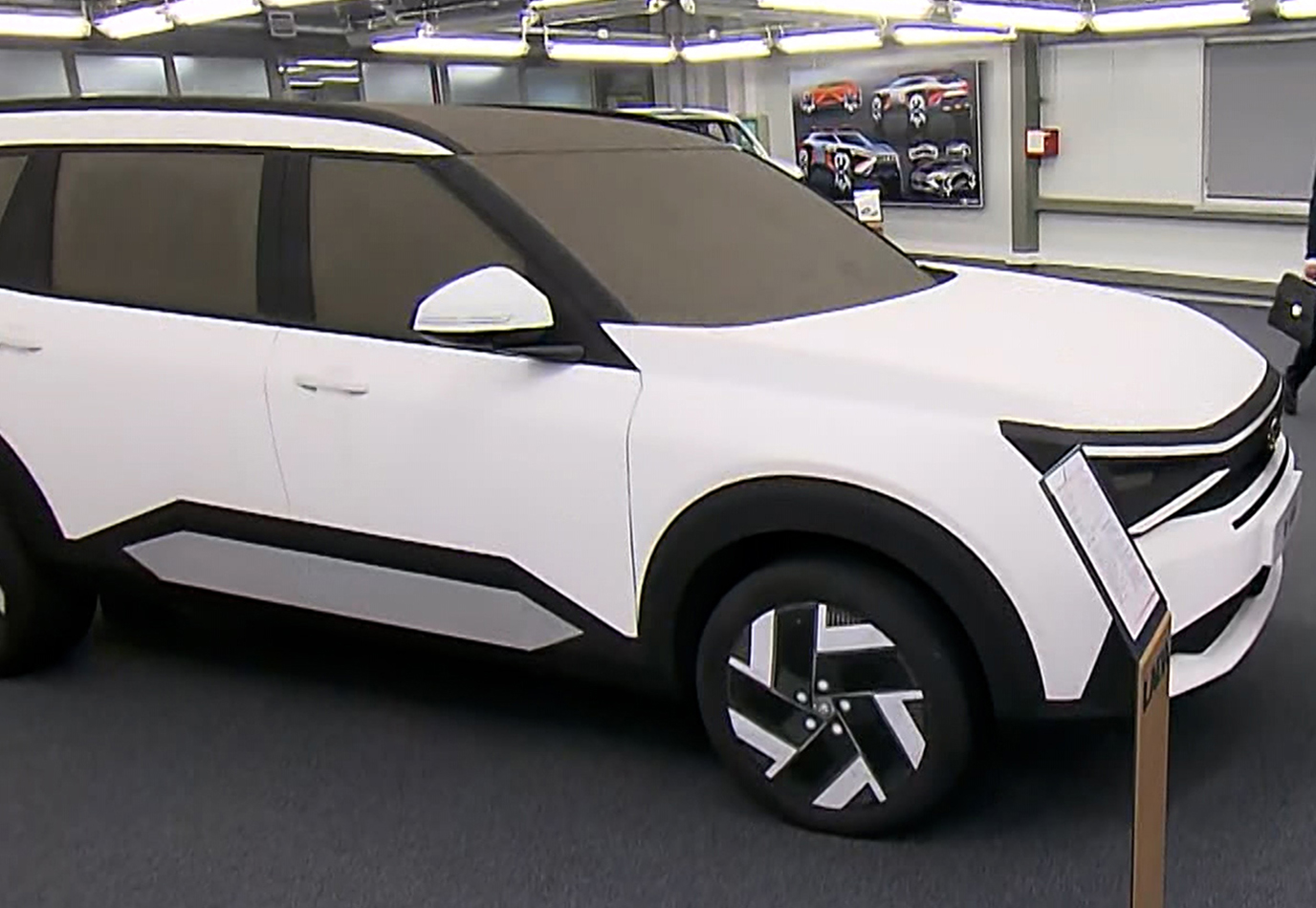 Макет Lada B-Van. Фото: скриншот с видео