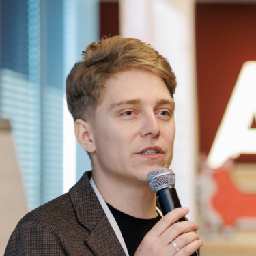 Иван Пустовойт